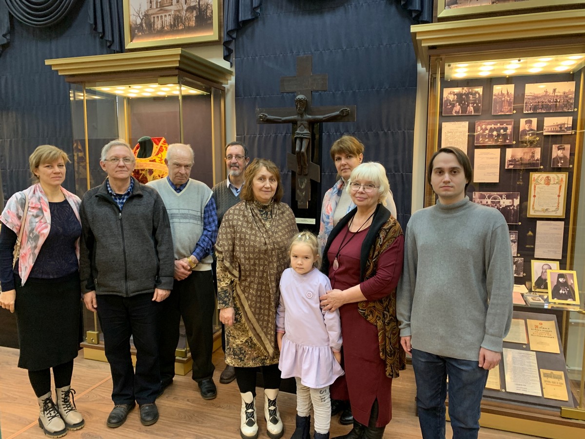Слушатели взрослого отделения воскресной школы посетили музей