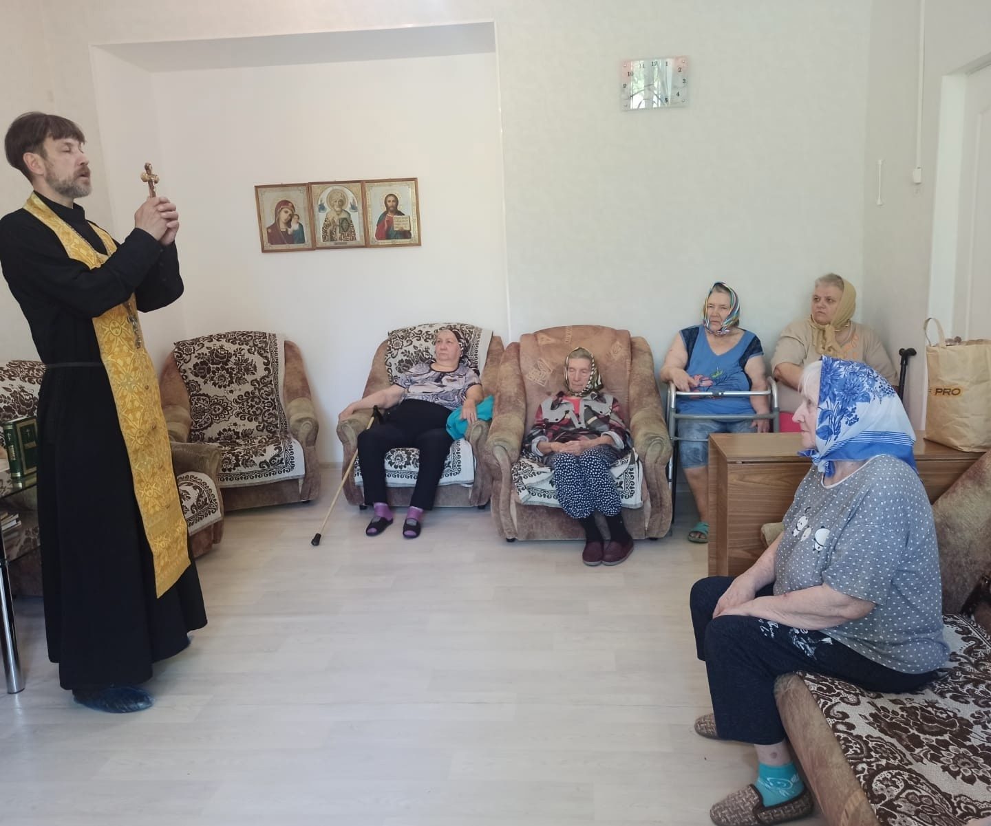 Священник Сергий Родников совершил молебен о недужных