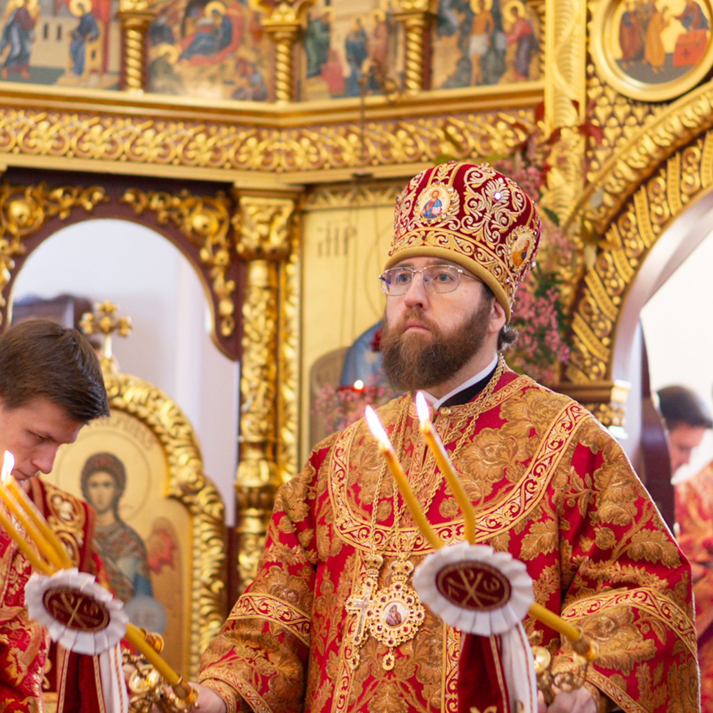 Митрополит Игнатий совершил Божественную литургию в Георгиевском храме г. Саратова