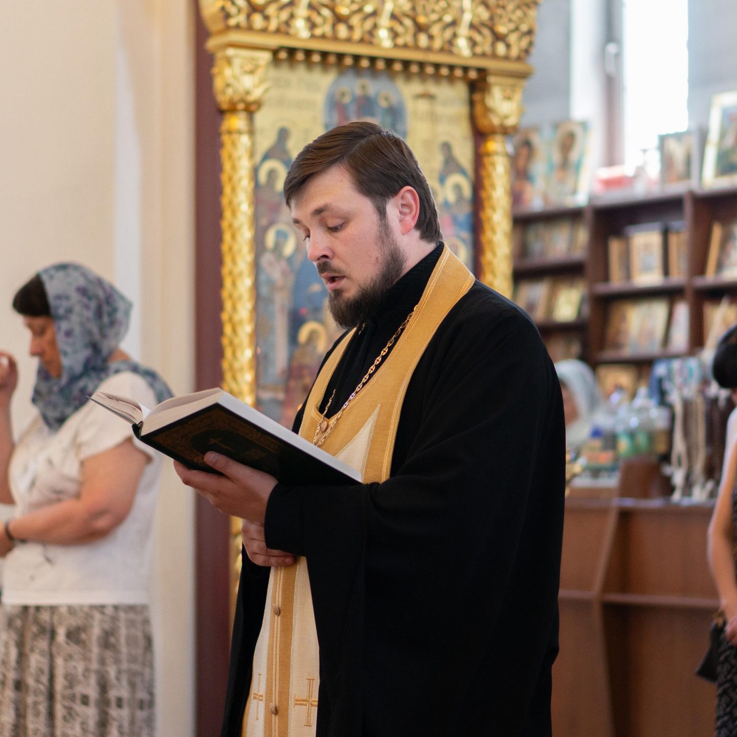 День памяти святых апостолов Петра и Павла. Всенощное бдение