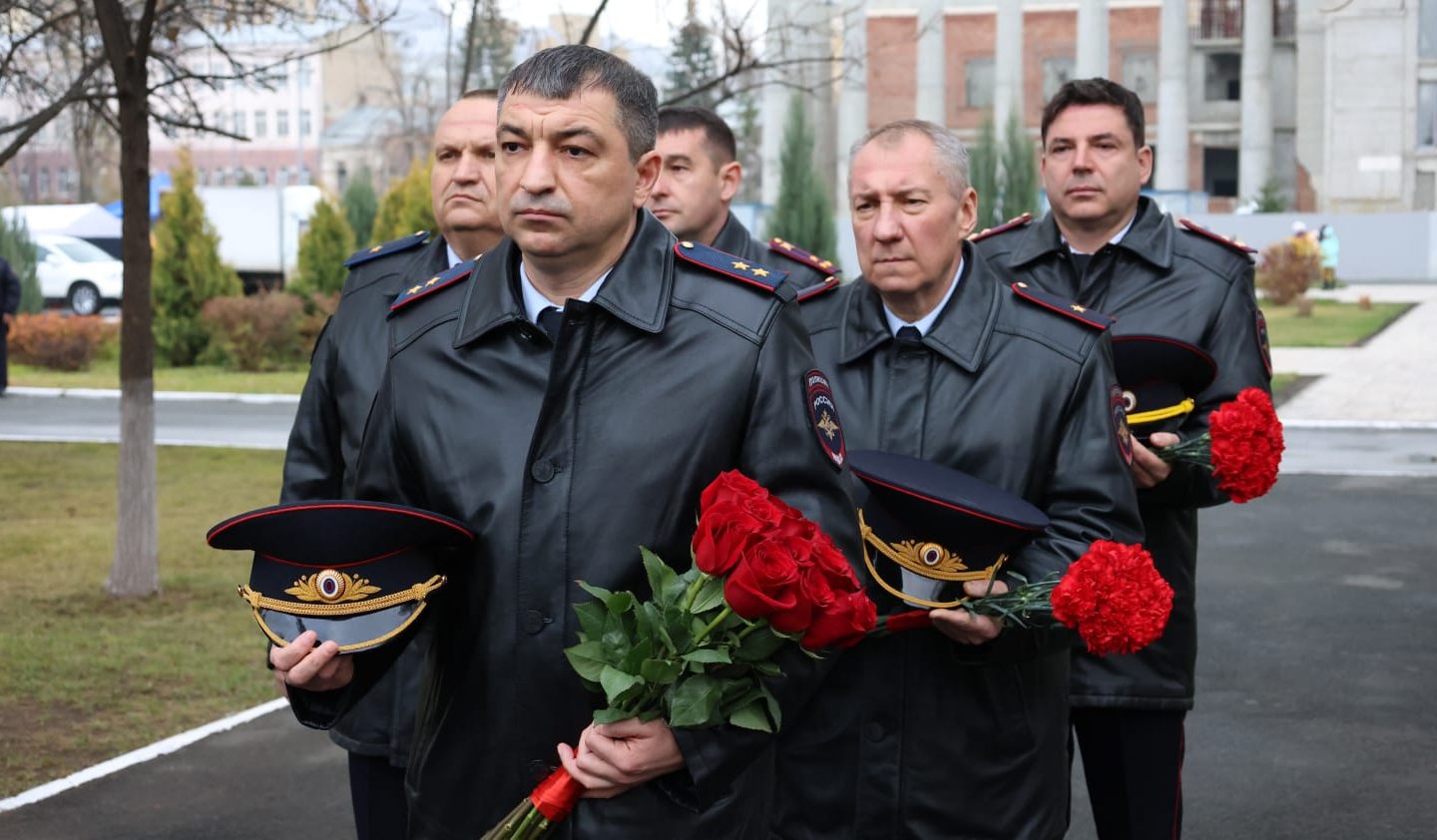 Совершена панихида в день памяти сотрудников МВД, погибших при исполнении служебного долга