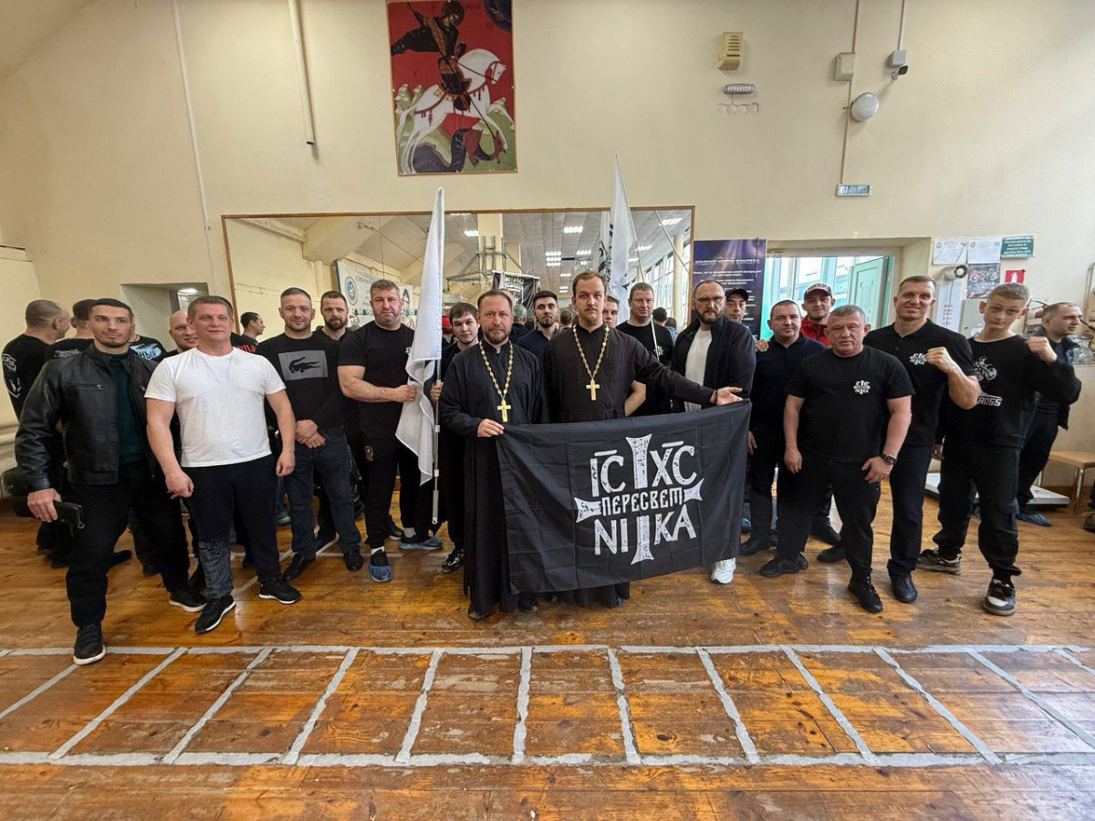 Клирики Саратовской епархии напутствовали участников первенства по боксу