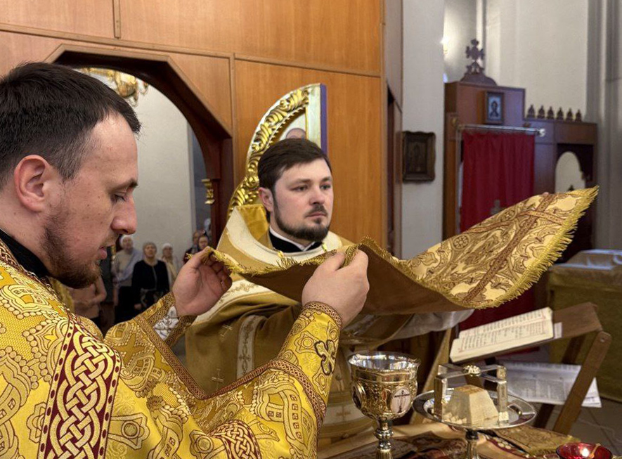 Неделя 30-я по Пятидесятнице. Божественная литургия