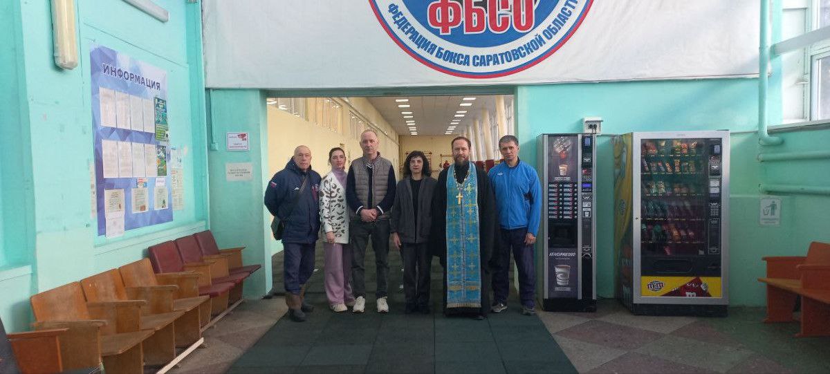 Руководитель епархиального отдела совершил молебен на стадионе «Сокол»